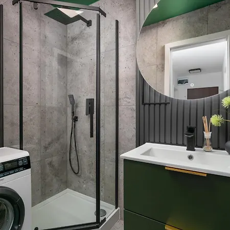 As-home Bialowieska Parking Free Apartment Breslau